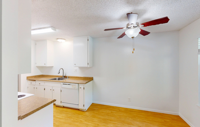 825 LAS GALLINAS AVE