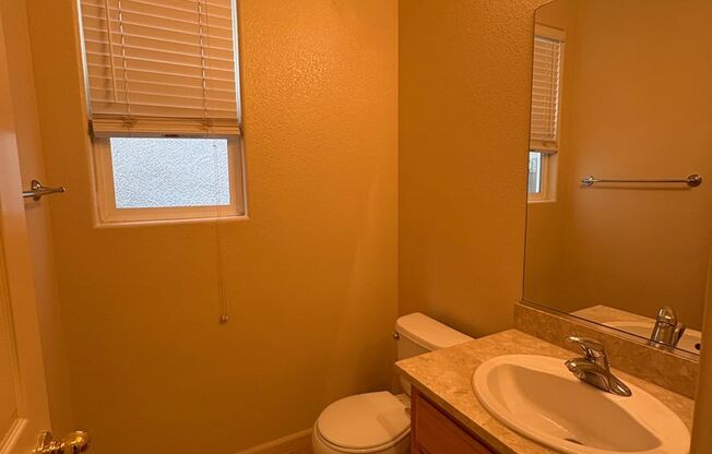 2857 Tourbrook Way - Sacramento 95833