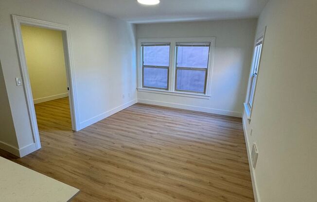 1 bed, 1 bath, 425 sqft, $1,332, Unit 401