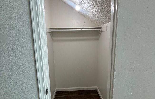 1 bed, 1 bath, 650 sqft, $1,795, Unit B03