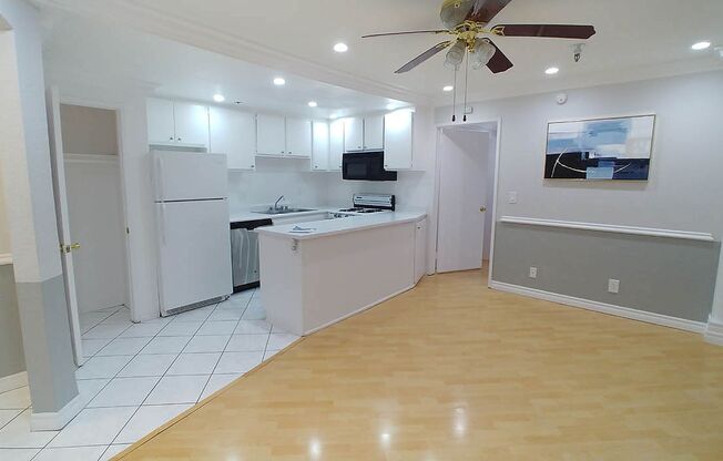 2 beds, 2 baths, 910 sqft, $2,450, Unit 308