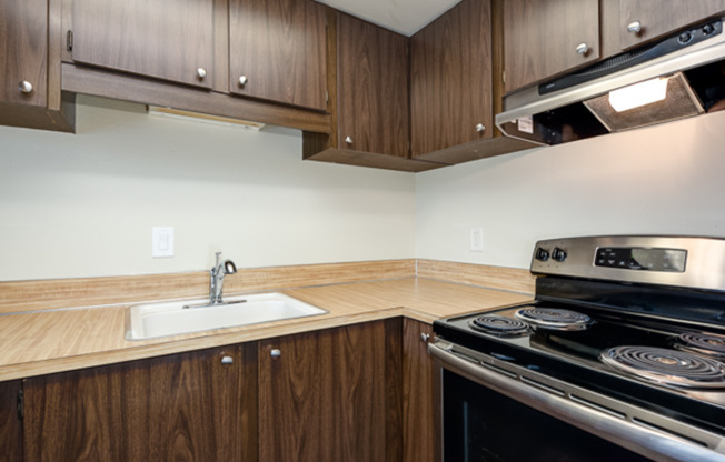 2 beds, 1 bath, 765 sqft, $2,295, Unit 108