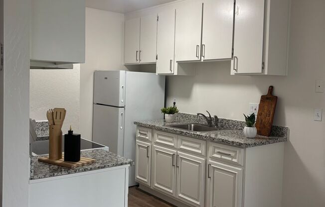 1444 Snooty Fox Apartments
