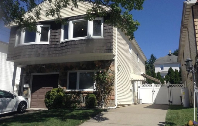 387 WOOLLEY AVE