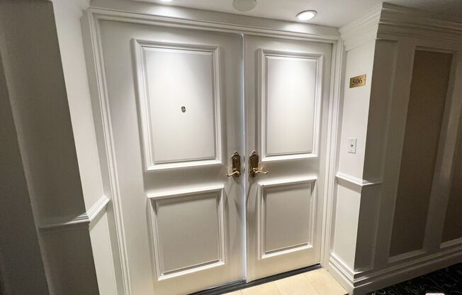 1 bed, 1.5 baths, 1,207 sqft, $4,195, Unit 506