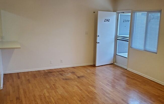 2338-52 PENMAR AVE.