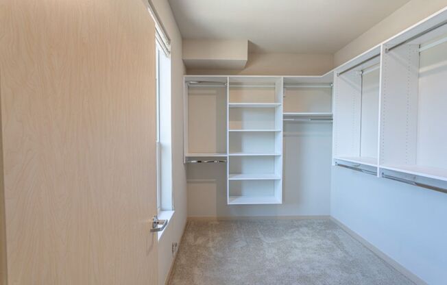 3 beds, 2.5 baths, 1,503 sqft, $2,880, Unit 104-200