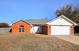 Great 3 Bed, 2 Bath Home in Edmond