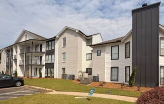 Fully Renovated 3BR/3BA Condo at Harper Flatts – Partially Furnished & Close to Auburn University!