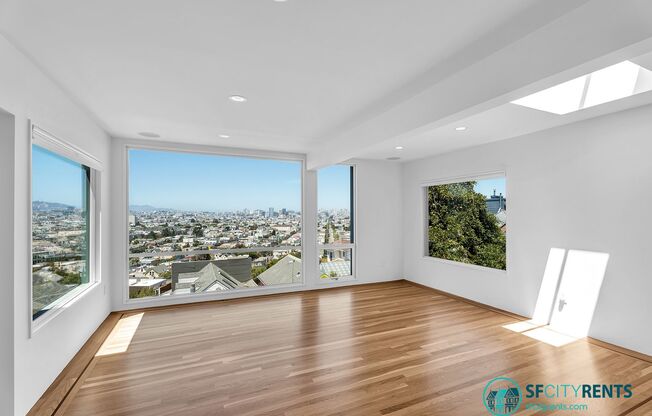Bernal Heights: Remodeled Single Family Home w/ Views, Hot Tub & Solar Panels