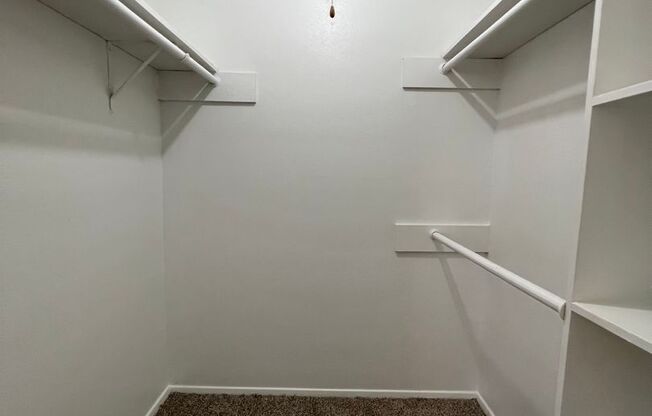 2 beds, 2 baths, 996 sqft, $1,179, Unit 06-031
