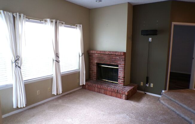 Charming 1 Bed, 1 Bath Main-Floor Condo in the Heart of Littleton!