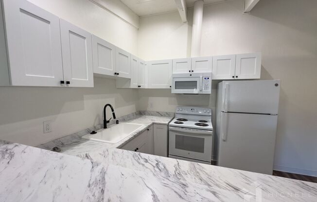 1 bed, 1 bath, 605 sqft, $1,275