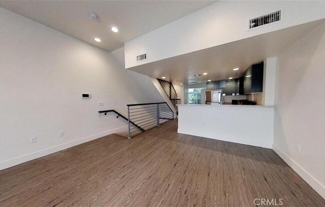 4461 TUJUNGA AVE