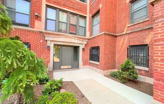 2 beds, 1 bath, $1,925, Unit 4846-3