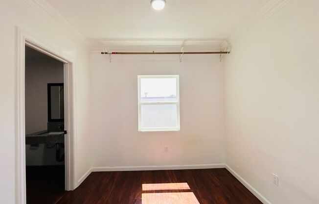 13035 San Fernando