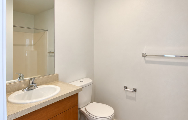 Studio, 1 bath, 190 sqft, $1,275, Unit 3205