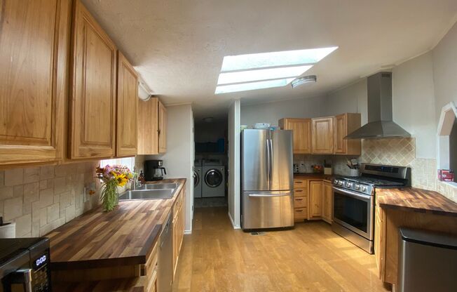 Deer Lake-3 bedroom, 2 bath house for rent!!
