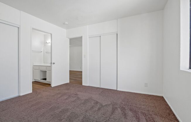 2 beds, 1 bath, $2,395, Unit 7