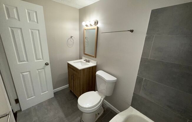 1 bed, 1 bath, 500 sqft, $925, Unit 106