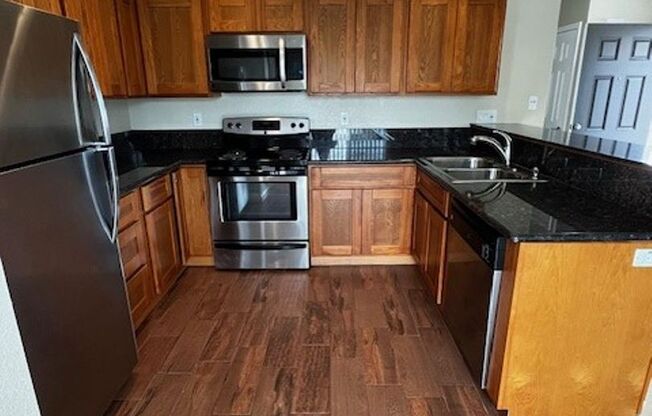 1 bed, 1 bath, 700 sqft, $1,700, Unit 238