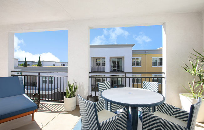 Oxnard Apartment Outdoor Balcony - Serenade at Riverpark