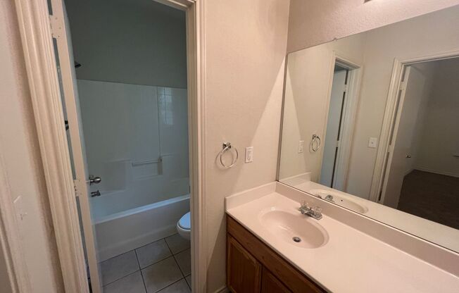 3 beds, 2 baths, $1,595