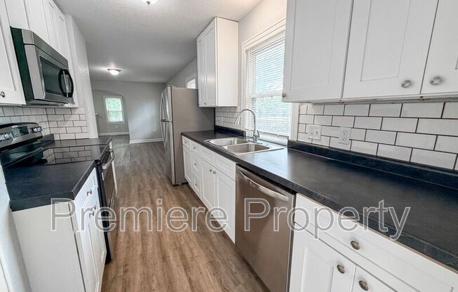 36 N POE ST