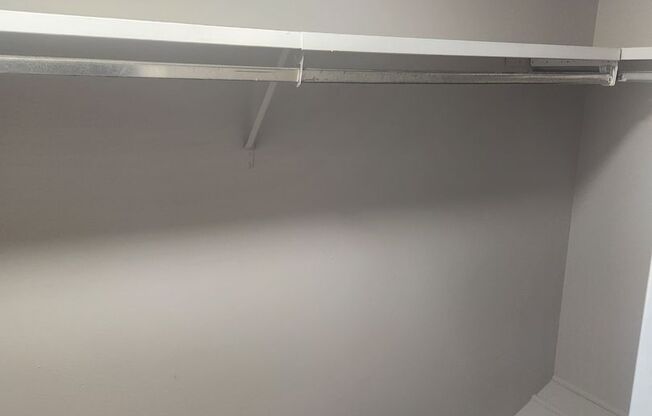 1 bed, 1 bath, 832 sqft, $1,219, Unit WG2-109