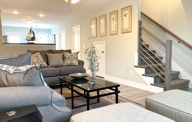 915 Sinclair Dr Apartments