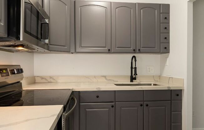 1 bed, 1 bath, 607 sqft, $1,845, Unit 404
