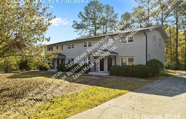 312 D DACIAN RD