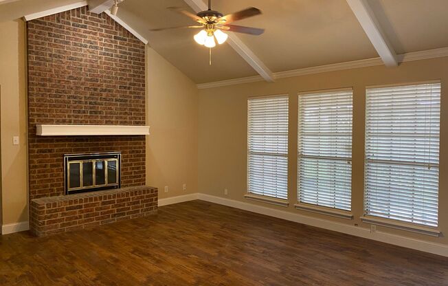 Welcome home to 117 Richardson!