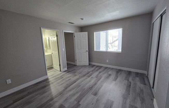 2 beds, 2 baths, 875 sqft, $1,455.5, Unit 21