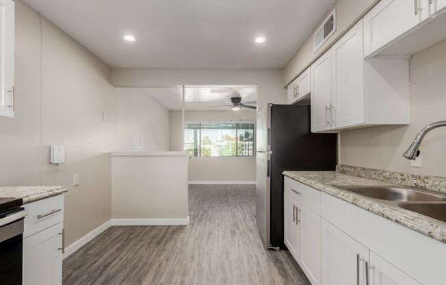 1 bed, 1 bath, $1,295, Unit 2040 - 4