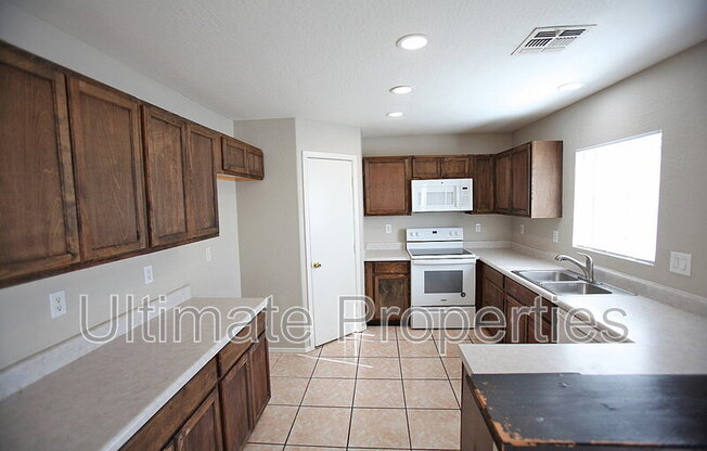 12441 W ROSEWOOD DR