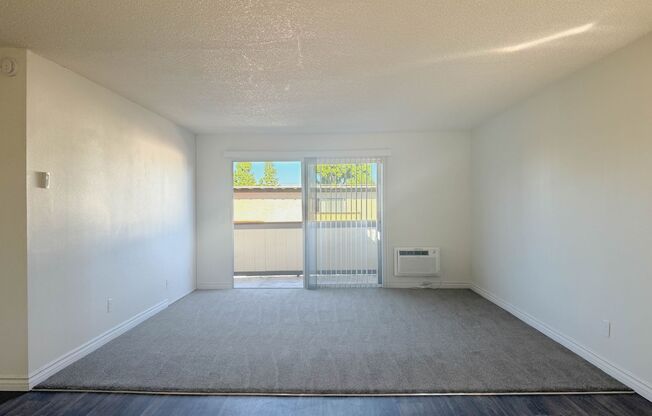 2 beds, 1.5 baths, 816 sqft, $2,175, Unit B19