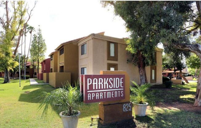 1 bedroom, 1 bath unit near the light rail in Tempe!