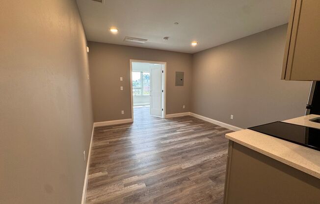 1 bed, 1 bath, 435 sqft, $2,200, Unit 310