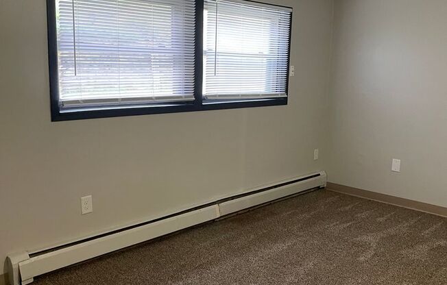 1 bed, 1 bath, $650