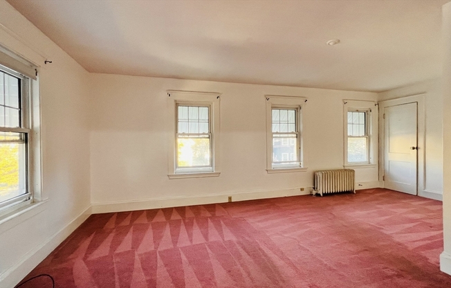 164 E ELM AVE