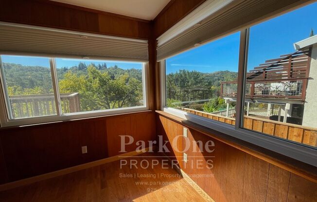 Spacious Home In Lafayette Hills