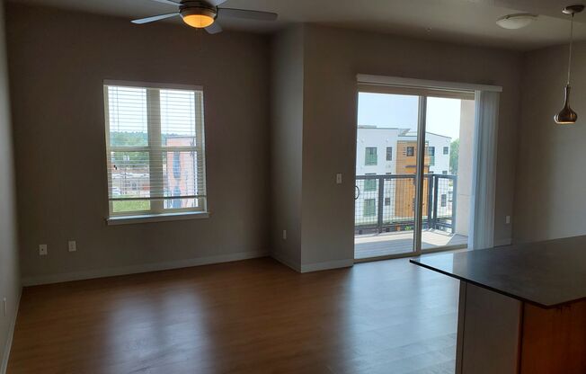 1 bed, 1 bath, 789 sqft, $2,175, Unit 401