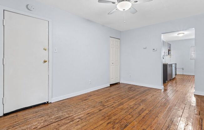 1 bed, 1 bath, 750 sqft, $1,350, Unit 5233 Butler Street 3rd Floor