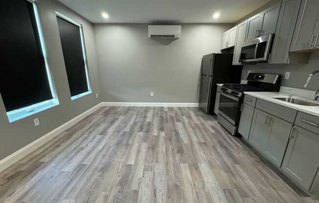 Studio, 1 bath, 300 sqft, $1,900, Unit 503