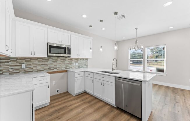 Fashionable Home Not Far From Downtown & Med Center