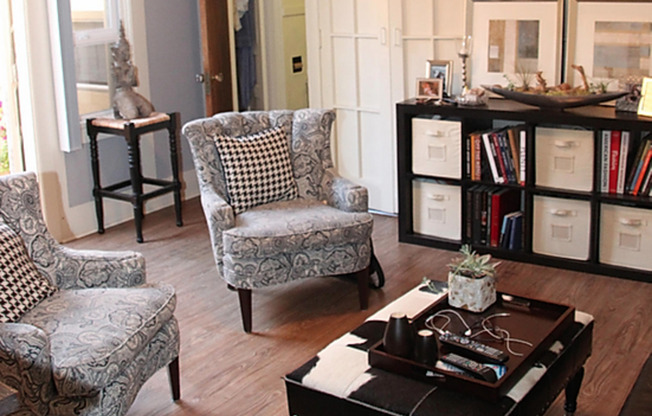 The Palomar Apartments
