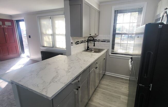 1 bed, 1 bath, 650 sqft, $1,225, Unit 12-3287