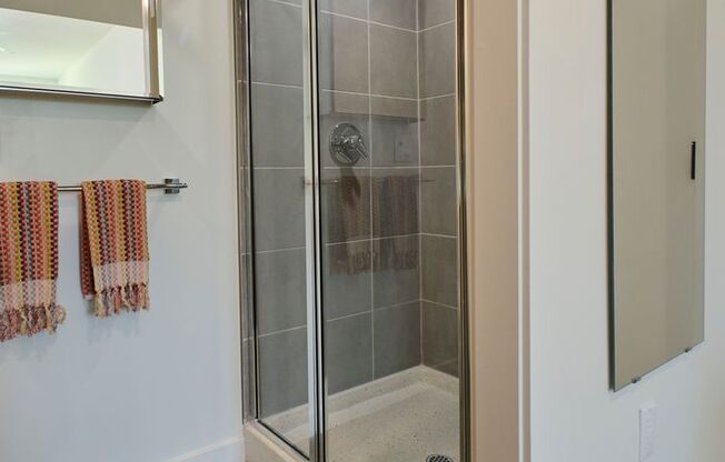 Studio, 1 bath, 299 sqft, $1,695, Unit Unit 37 - Bedroom 4