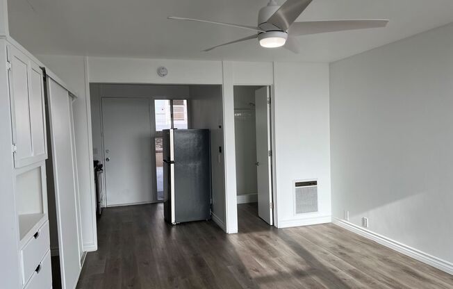 Studio, 1 bath, 400 sqft, $1,745, Unit 2